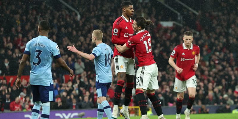 Tổng quan về phong độ hai động bóng Brentford và MU Tổng quan về phong độ hai động bóng Brentford và MU
